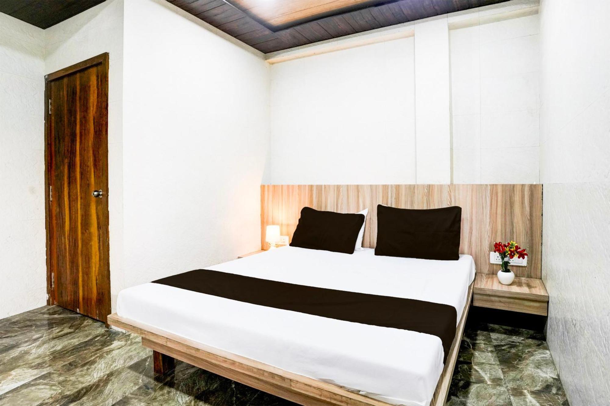 Super Hotel O Dombivali Formerly Pk Lodging Dombivli エクステリア 写真
