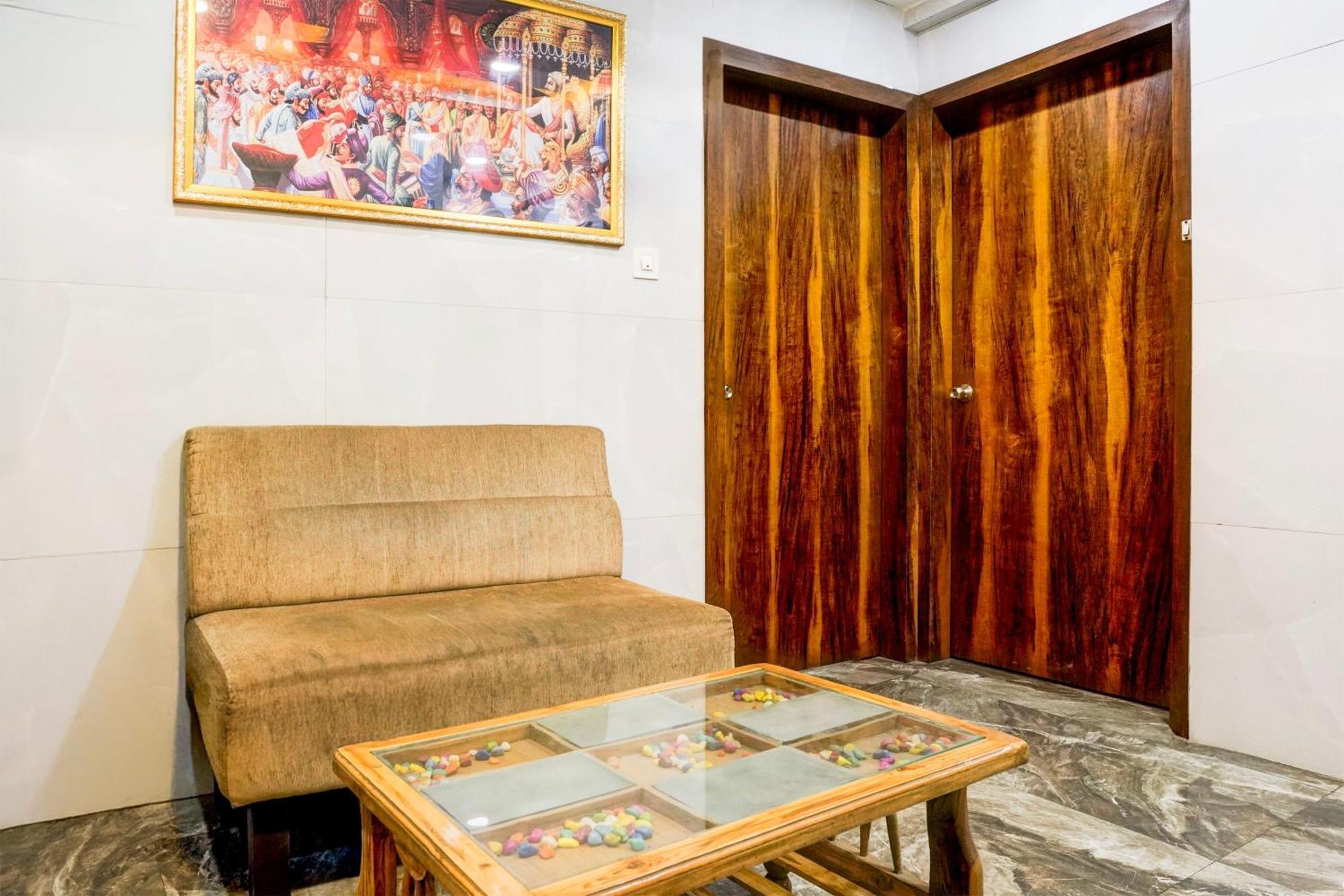 Super Hotel O Dombivali Formerly Pk Lodging Dombivli エクステリア 写真